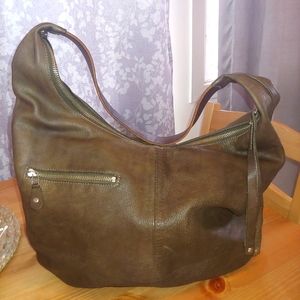Large pebble leather Roots Purse